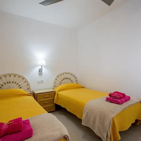 Go2tenerife Apart'drago Family Santiago 1 *